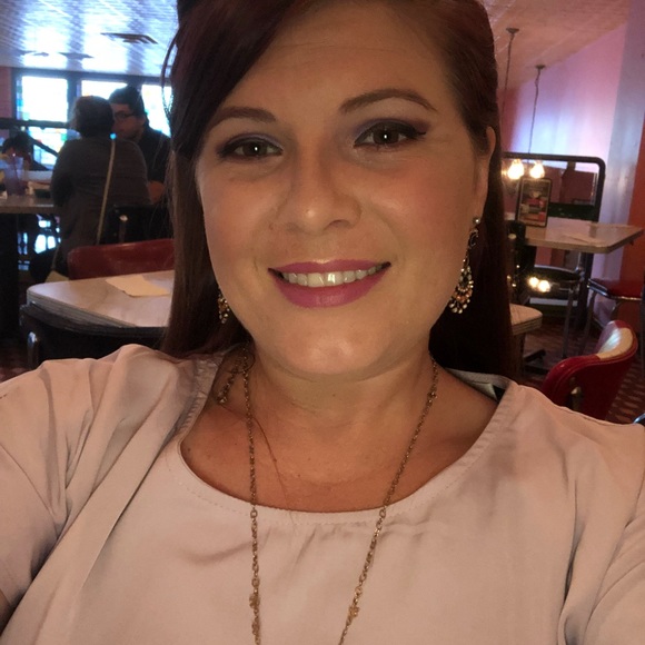 Meet your Posher, Paige - Picture 10 of 16